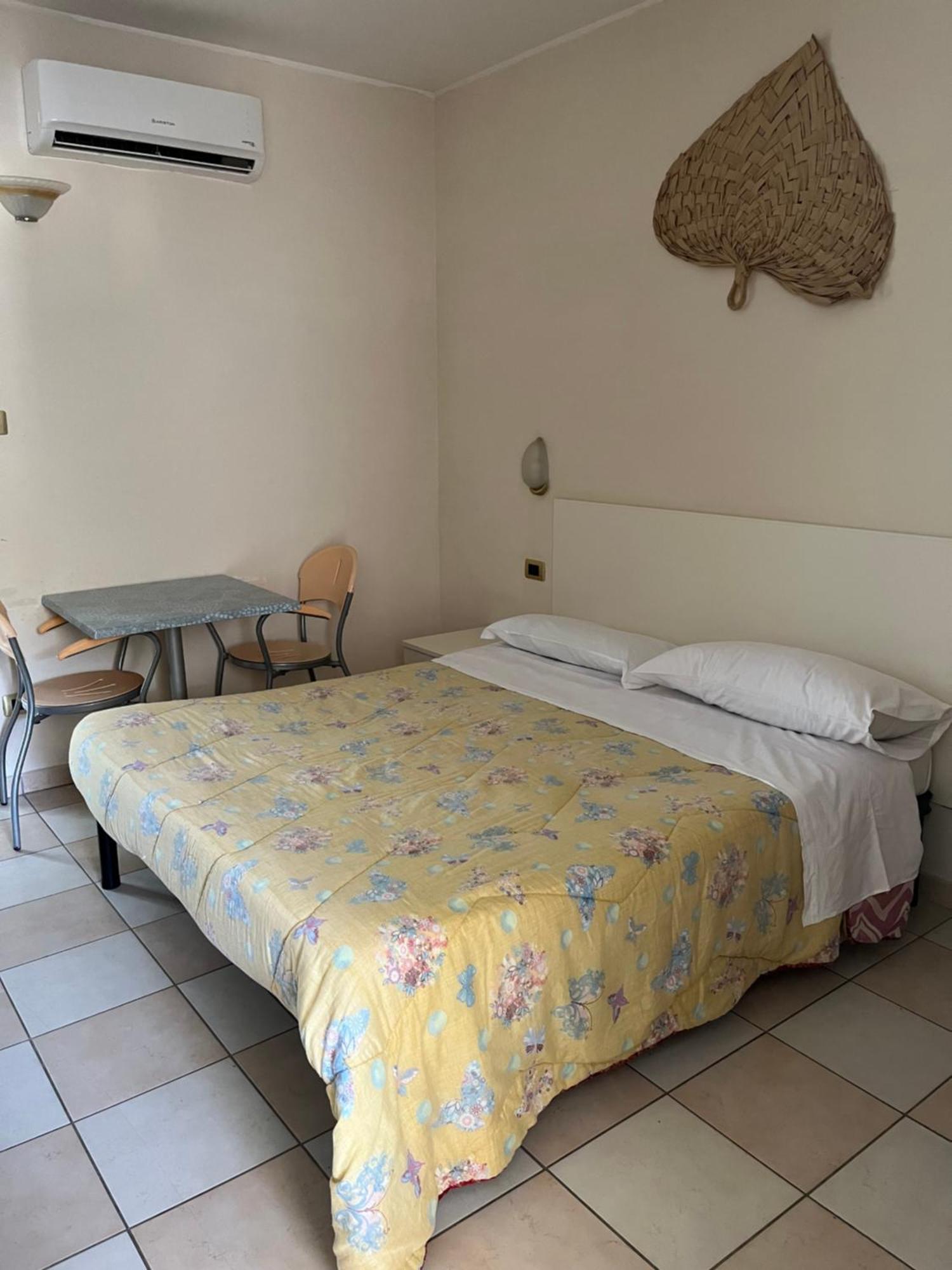 Elena Club Resort Silvi Marina Phòng bức ảnh